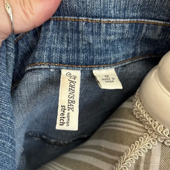 St. John's Bay Light Blue Denim Jacket - Picture 2 of 5